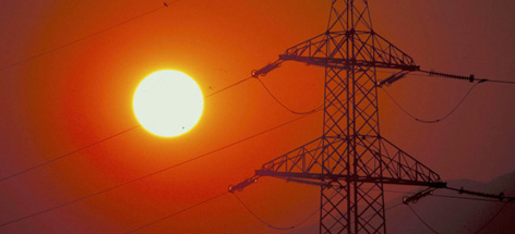 Electric pylons at sunset, Austria / ©: Anton Vorauer / WWF-Canon / ©: Anton Vorauer / WWF-Canon